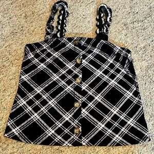 Black and white buttened tank top